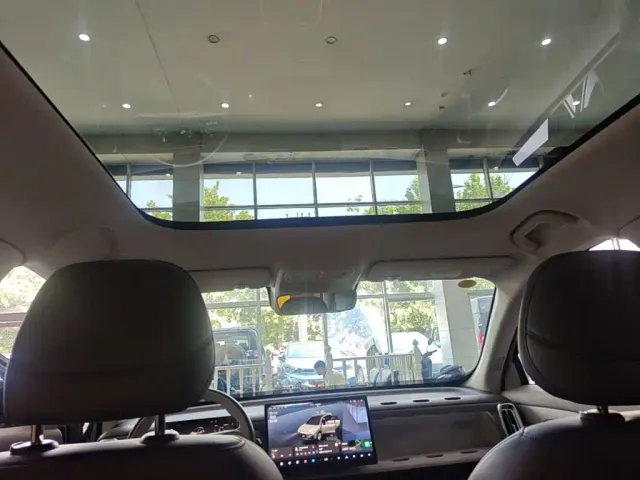 Leapmotor B10 — Фото автомобиля 17