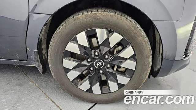 Hyundai Staria Staria 4WD Lounge 9 мест — Фото автомобиля 5