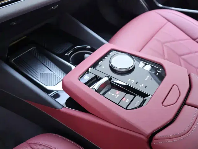 BMW 5 Series — Фото автомобиля 12