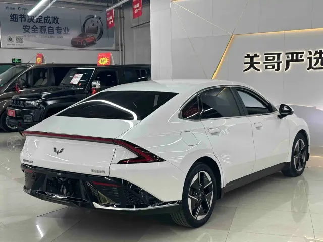 Wuling Starlight — Фото автомобиля 9