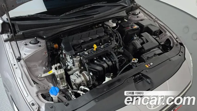 Hyundai Avante — Фото автомобиля 9