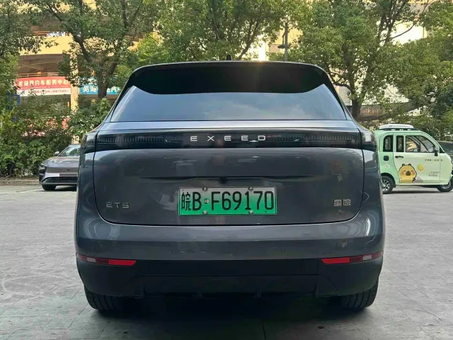 Exeed Starway E05 — Фото автомобиля 14