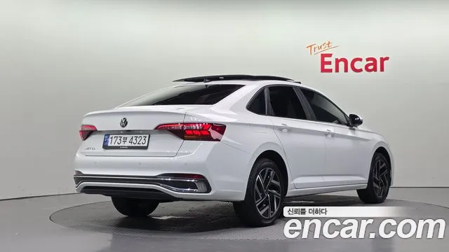 Volkswagen Jetta — Фото автомобиля 2