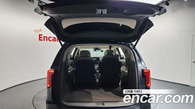 Kia Canival Новый Carnival 4 поколение 7 мест Signature — Фото автомобиля 20
