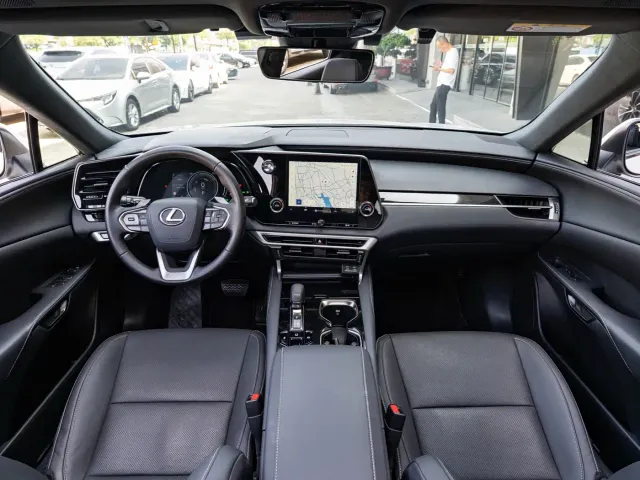 Lexus RX — Фото автомобиля 13