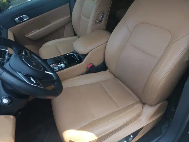 Li Auto ONE — Фото автомобиля 7