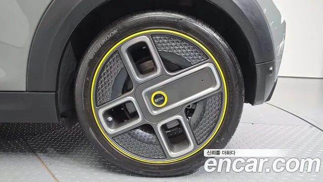 MINI Cooper Cooper Electric — Фото автомобиля 6