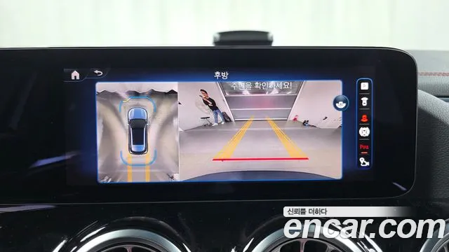 Mercedes-Benz EQA — Фото автомобиля 14