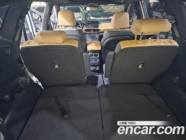 Hyundai Santafe — Фото автомобиля 16