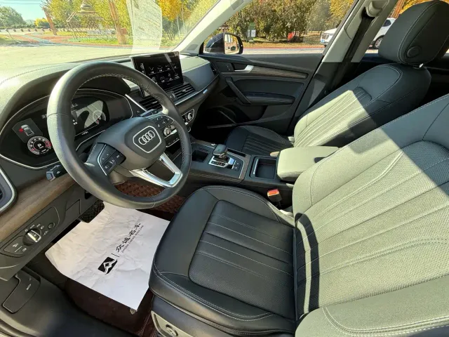 Audi Q5L — Фото автомобиля 4