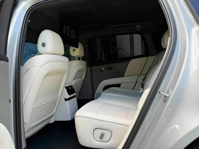 Li Auto Li Auto i6 2025 4WD Base Model — Фото автомобиля 7