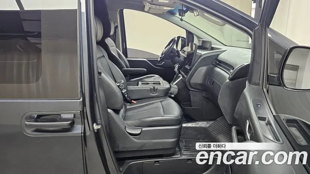 Hyundai Staria Staria Карго 3 места — Фото автомобиля 11