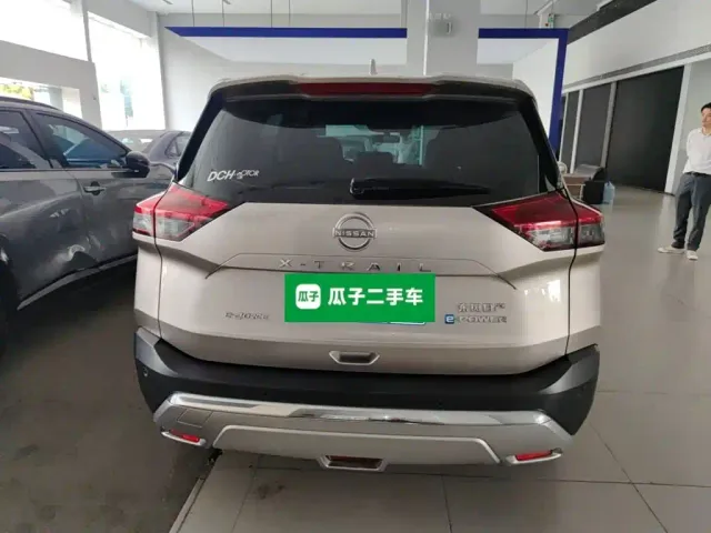 Nissan X-Trail — Фото автомобиля 3