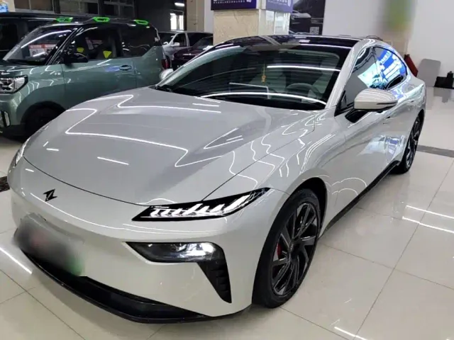 Фотография автомобиля — Dongfeng eπ 007