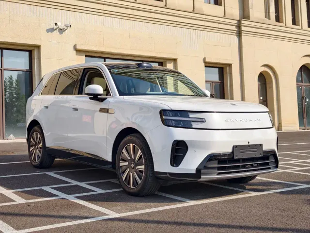 Xiaomi Pengcheng N70 — Фото автомобиля 3