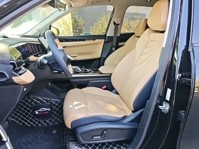 Geely Boyue L — Фото автомобиля 14