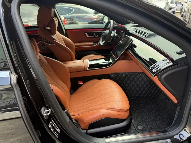 Mercedes-Benz S-Class — Фото автомобиля 13