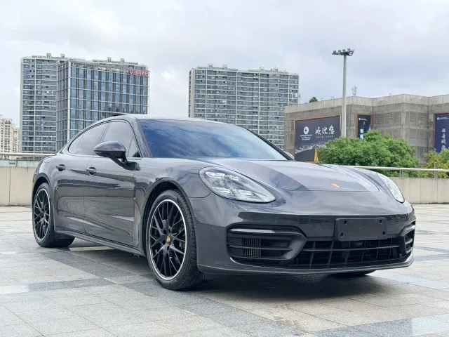 Porsche Panamera — Фото автомобиля 3