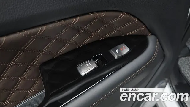 KG_Mobility_Ssangyong Rexton All Rexton Дизель 2.2 4WD — Фото автомобиля 16