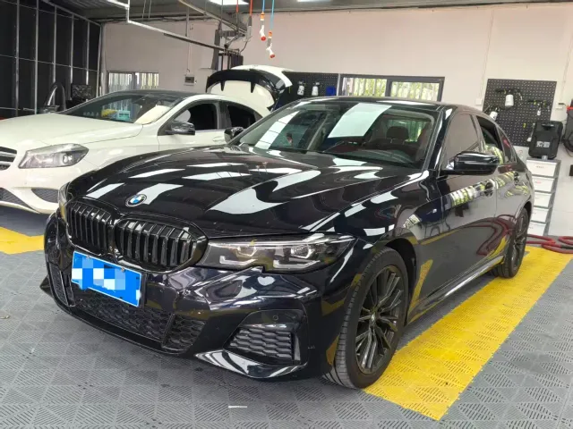 Фотография автомобиля — BMW 3 Series