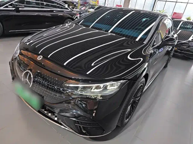 Фотография автомобиля — Mercedes-Benz EQE