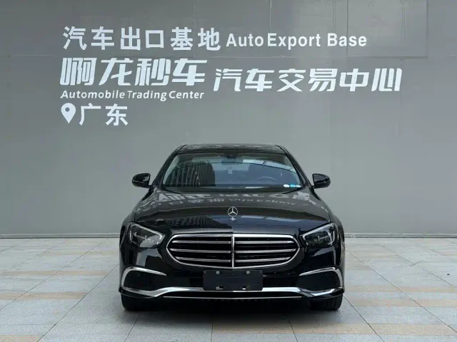Mercedes-Benz E-Class — Фото автомобиля 2
