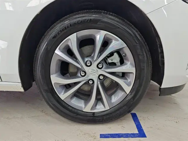 Buick Verano — Фото автомобиля 6