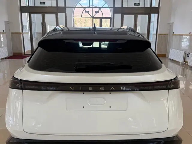 Nissan Ariya — Фото автомобиля 4