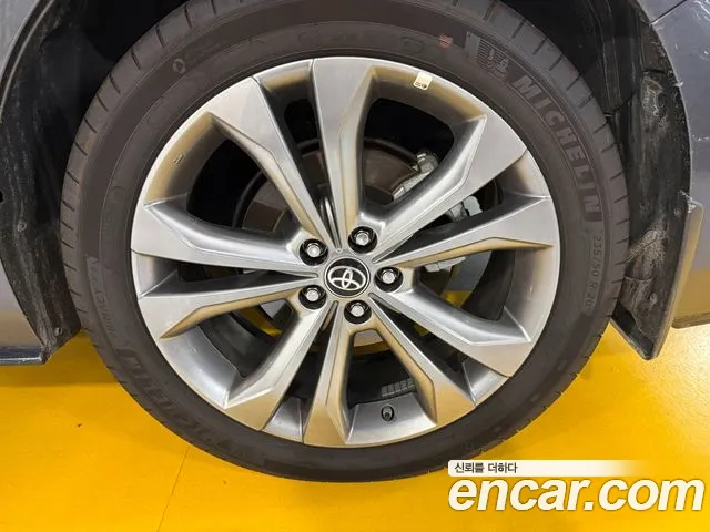 Toyota Sienna — Фото автомобиля 5
