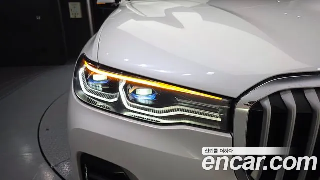 BMW X7 — Фото автомобиля 18