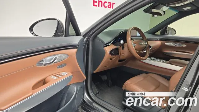 Genesis GV70 — Фото автомобиля 10