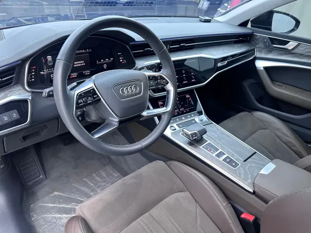 Audi A7L — Фото автомобиля 6