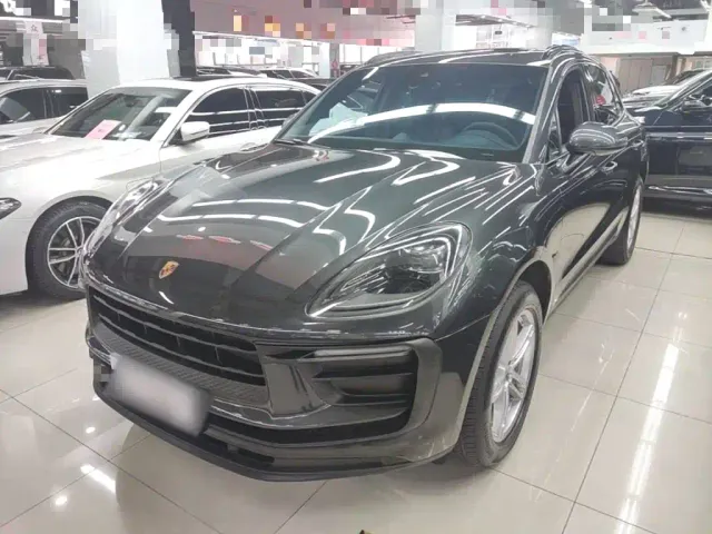 Фотография автомобиля — Porsche Macan