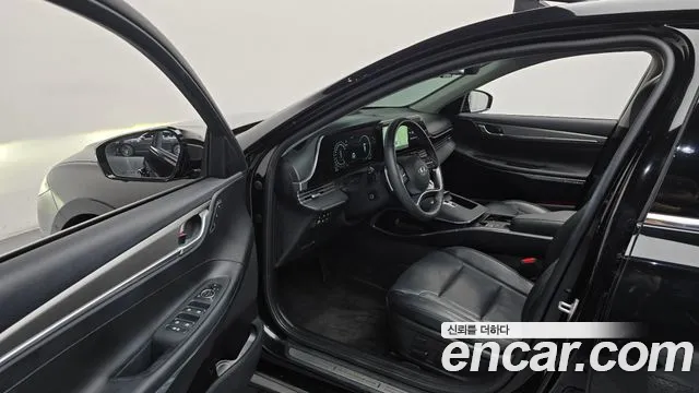 Hyundai Grandeur (New) Hybrid — Фото автомобиля 15