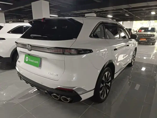 Changan CS75 Plus — Фото автомобиля 6