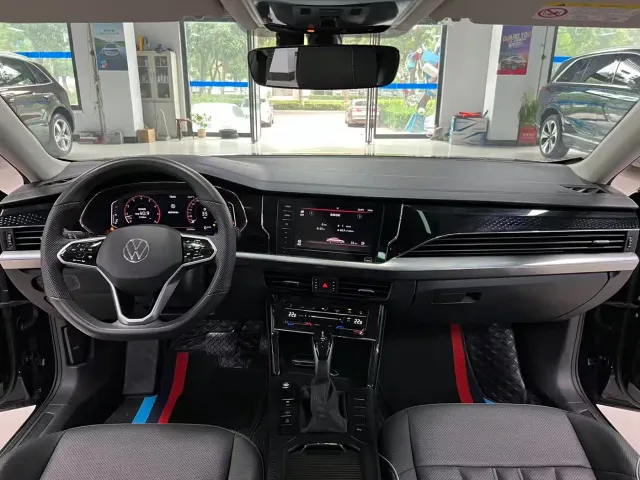 Volkswagen Passat — Фото автомобиля 8