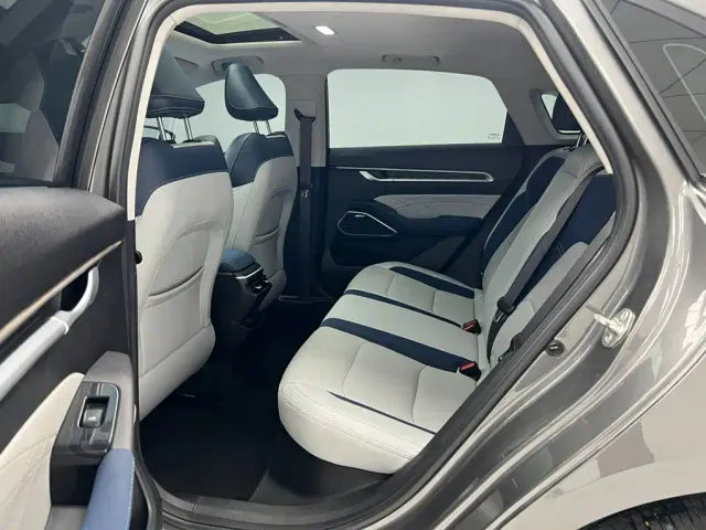 Geely Emgrand — Фото автомобиля 17