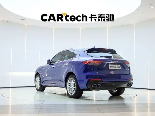 Maserati Levante — Фото автомобиля 4