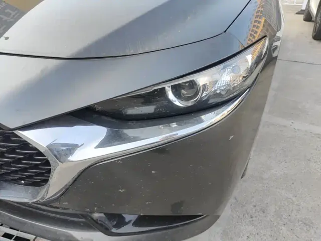 Mazda Axela — Фото автомобиля 23