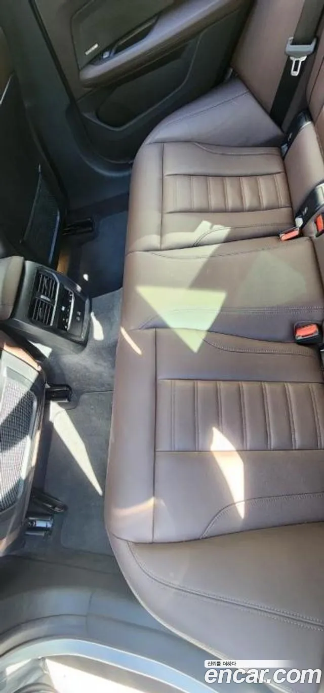 BMW 4 Series G22 — Фото автомобиля 5