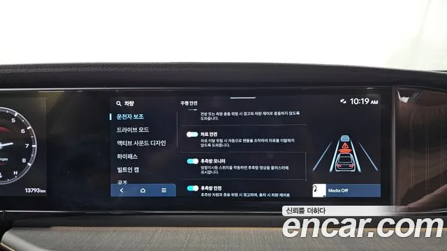 Hyundai Grandeur Grandeur (GN7) 3.5 Бензин 4WD — Фото автомобиля 15