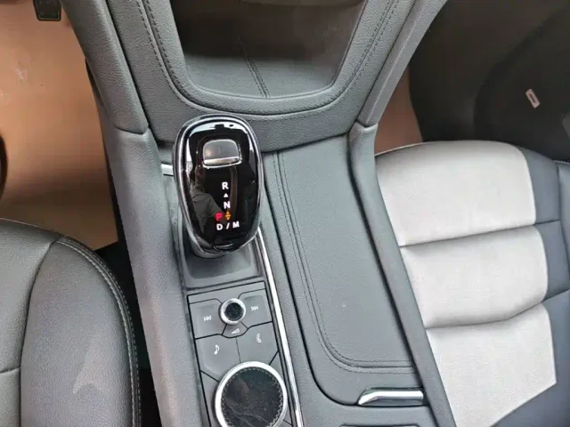 Cadillac XT5 — Фото автомобиля 13