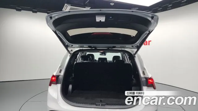 Hyundai Santafe Новый Santa Fe Бензин 2.5T 2WD — Фото автомобиля 20