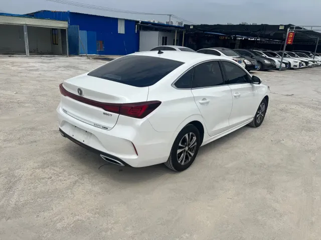 Changan Eado — Фото автомобиля 15