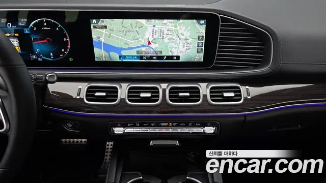 Mercedes-Benz GLE-Class — Фото автомобиля 19