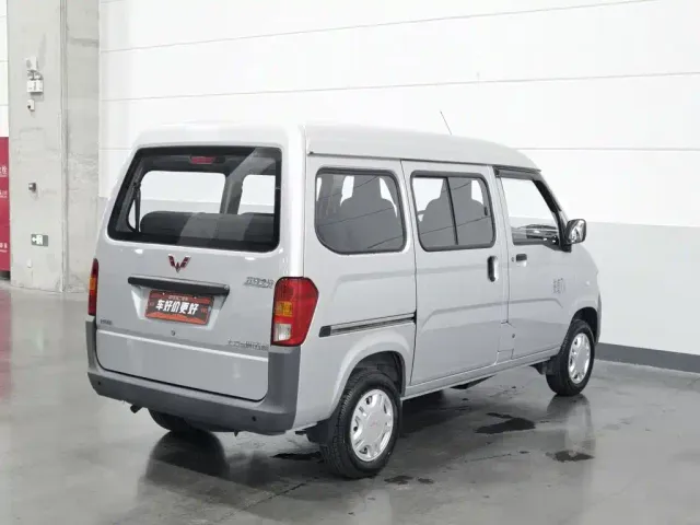 Wuling Zhiguang — Фото автомобиля 2