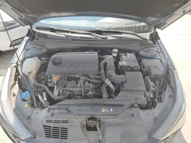 Hyundai Elantra — Фото автомобиля 19