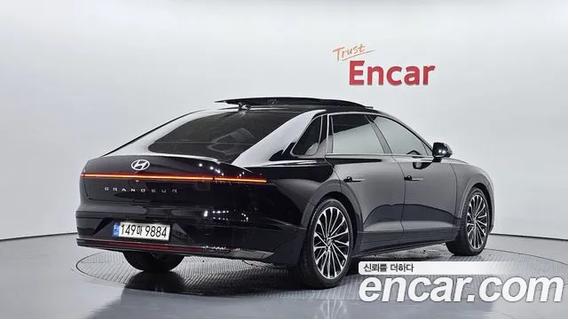 Hyundai Grandeur Grandeur (GN7) 3.5 Бензин 4WD — Фото автомобиля 2