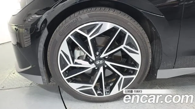 Hyundai Ioniq 6 — Фото автомобиля 5