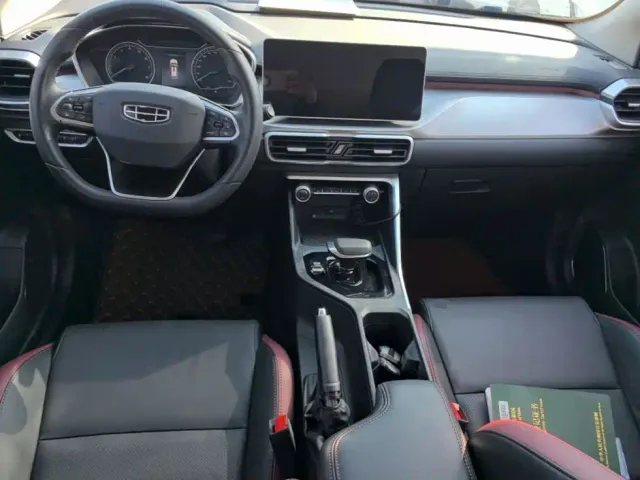 Geely Binyue — Фото автомобиля 9